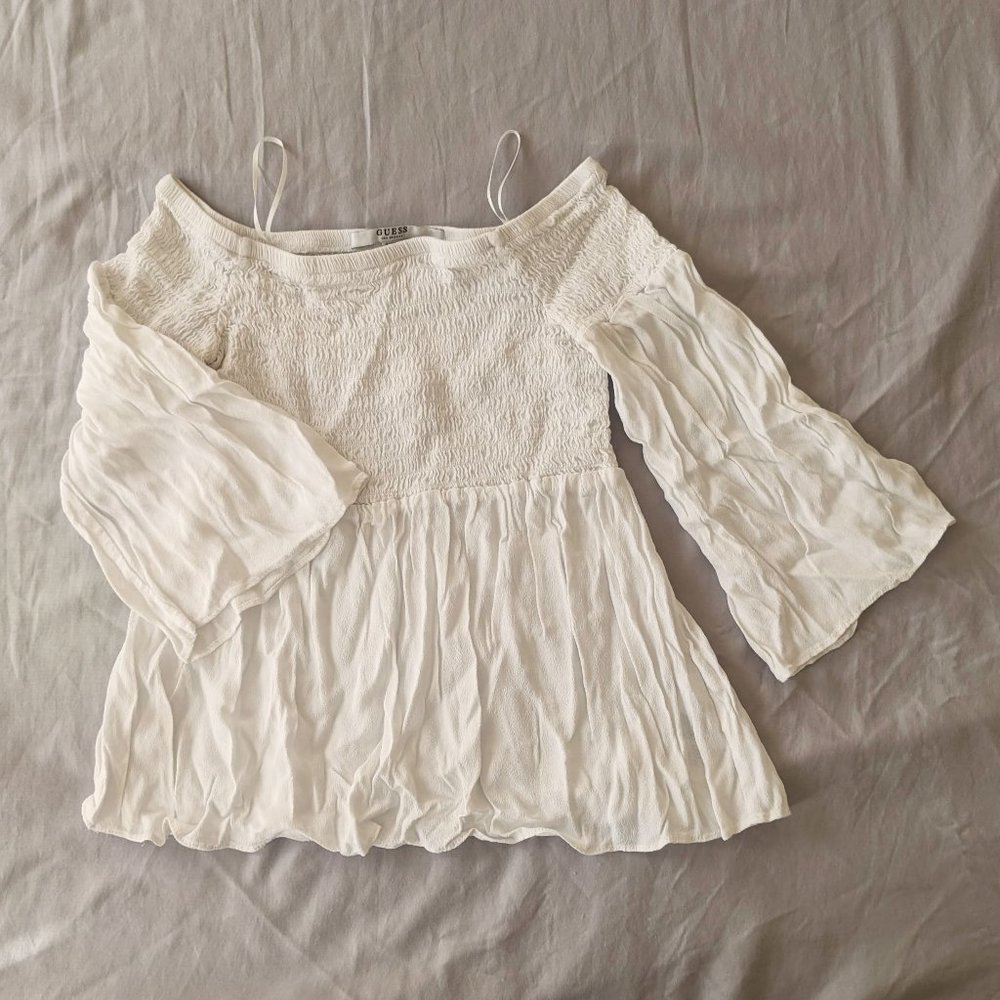 guess white smocked off-the-shoulder top size S